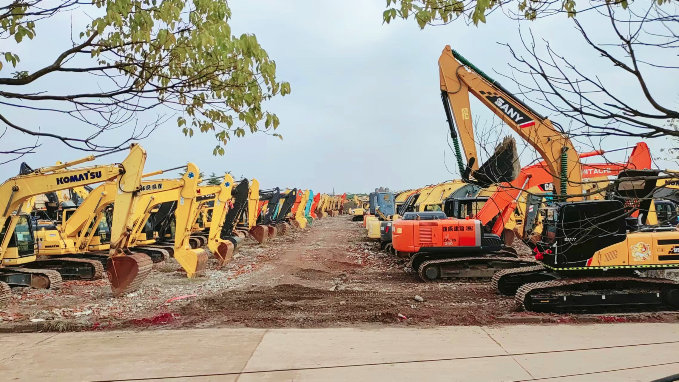 chất lượng Máy xúc đào đã qua sử dụng nhà máy sản xuất