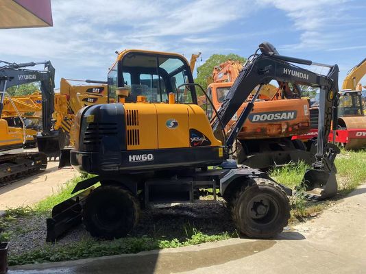 Máy xúc lốp Hyundai 60 Máy đào 6 Tấn Máy xúc đã qua sử dụng