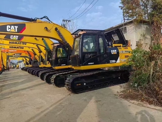 Máy đào cũ Cat trong tình trạng tốt và với giá cả tuyệt vời.