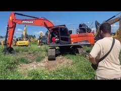 Máy đào Doosan DX300LC, trọng lượng hoạt động 30 tấn, 0.64-1.75m3 Xô, 151kW Điện lực